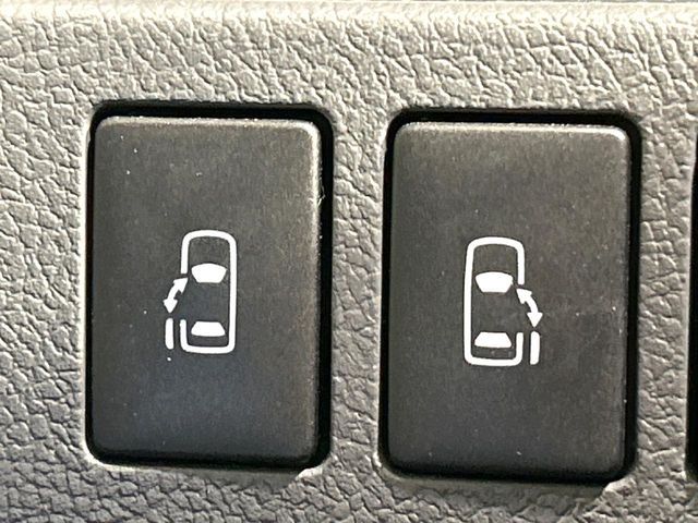 TOYOTA NOAH 2009 Image 31