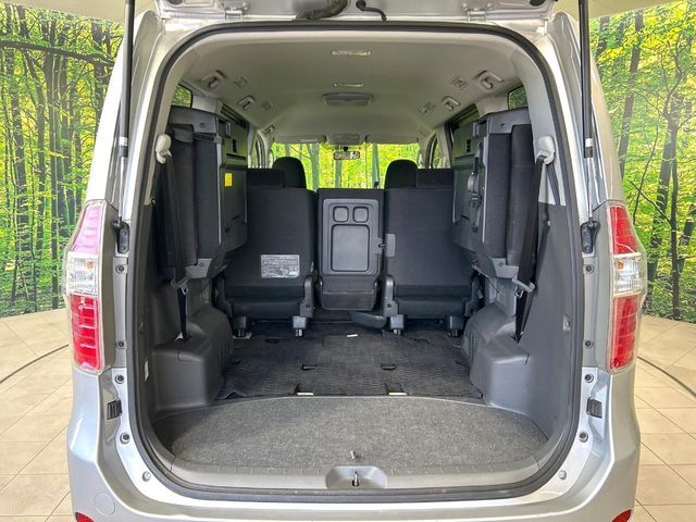 TOYOTA NOAH 2009 Image 31