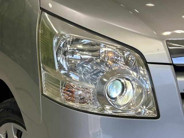 TOYOTA NOAH 2009 Image 31
