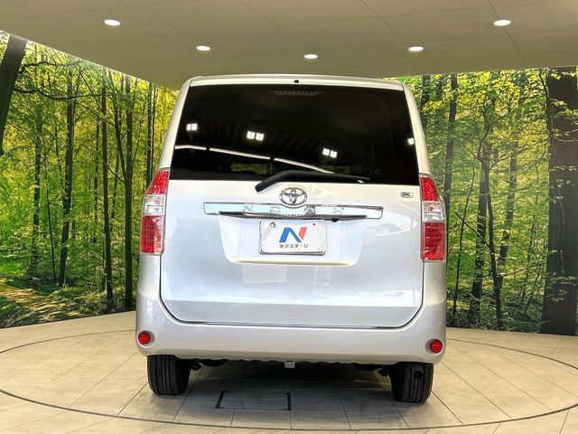 TOYOTA NOAH 2009 Image 31