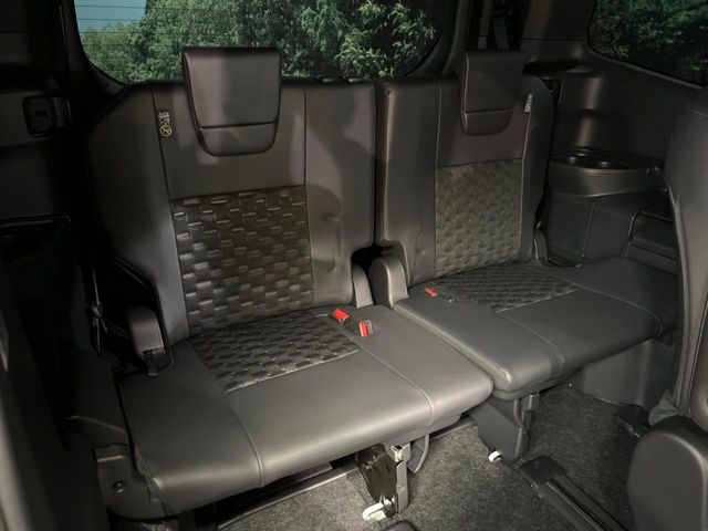 TOYOTA VOXY HYBRID 2026 Image 31