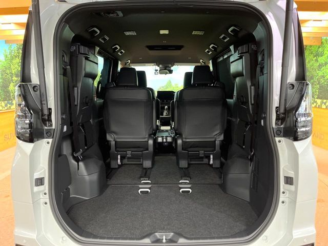 TOYOTA VOXY HYBRID 2026 Image 31