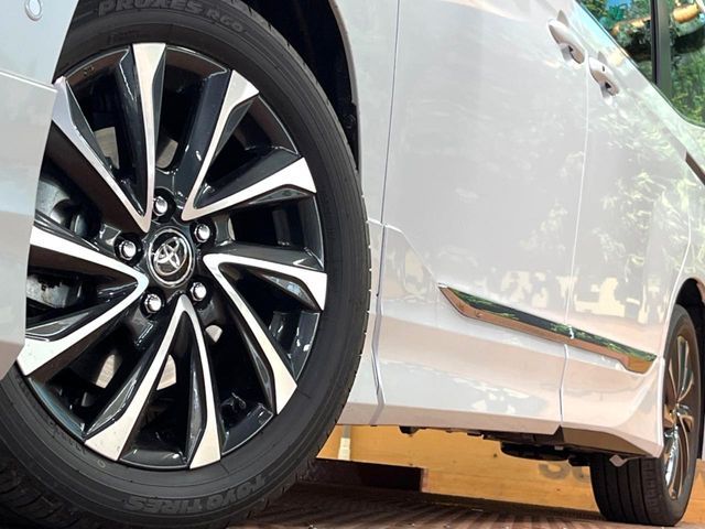 TOYOTA VOXY HYBRID 2026 Image 31