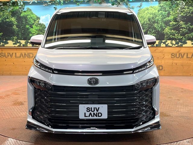 TOYOTA VOXY HYBRID 2026 Image 31