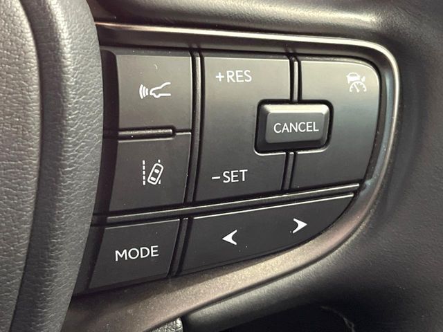 TOYOTA LEXUS UX250H 2020 Image 31