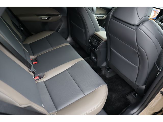 TOYOTA LEXUS NX350H AWD 2025 Image 31