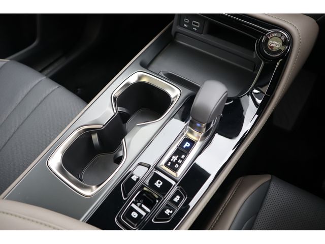 TOYOTA LEXUS NX350H AWD 2025 Image 31