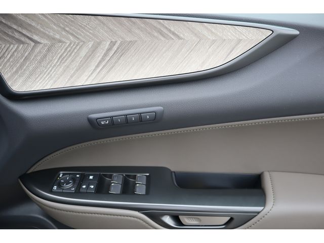 TOYOTA LEXUS NX350H AWD 2025 Image 31