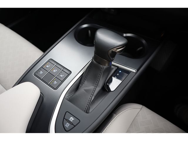 TOYOTA LEXUS UX250H AWD 2023 Image 31