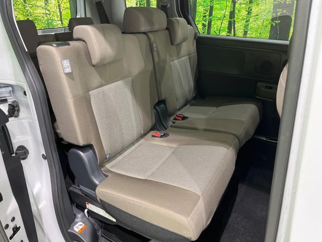 TOYOTA SIENTA HYBRID 2025 Image 31