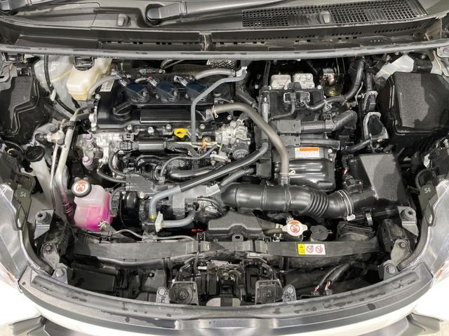 TOYOTA SIENTA HYBRID 2025 Image 31