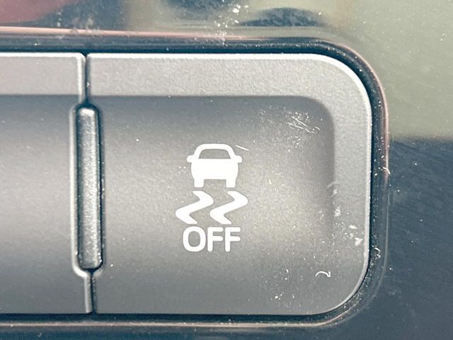 TOYOTA PRIUS 4WD 2016 Image 31