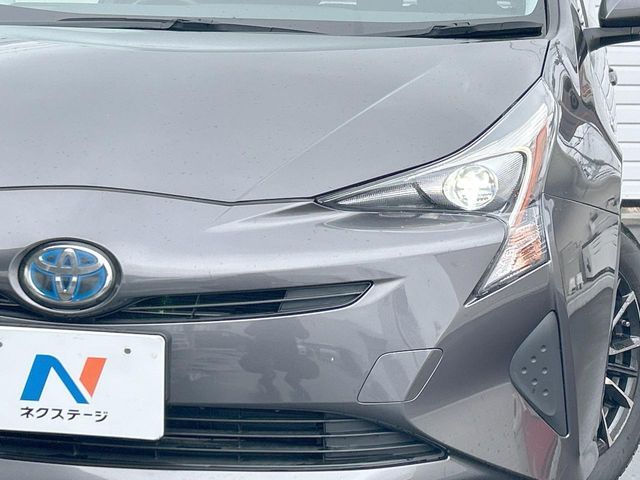 TOYOTA PRIUS 4WD 2016 Image 31