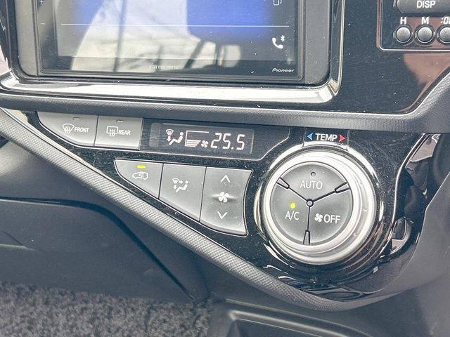 TOYOTA AQUA 2015 Image 31