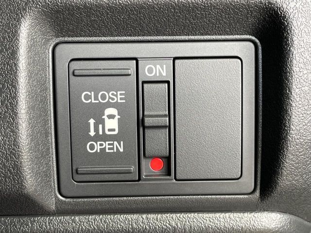 HONDA N BOX CUSTOM 2025 Image 31