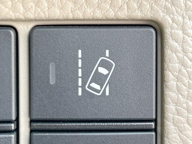 HONDA N BOX 4WD 2018 Image 31