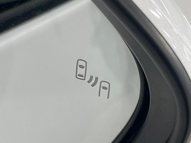TOYOTA PRIUS 4WD 2019 Image 31