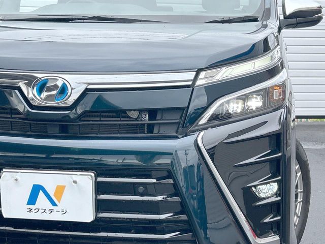 TOYOTA VOXY HYBRID 2019 Image 31