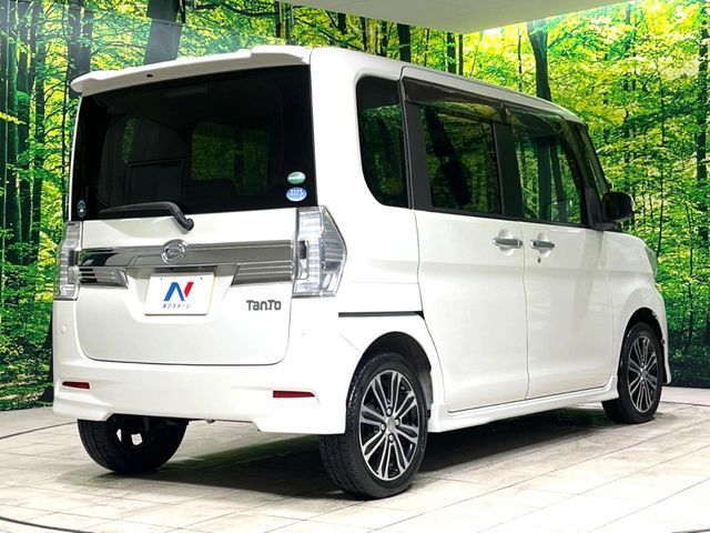 DAIHATSU TANTO CUSTOM 2015 Image 31