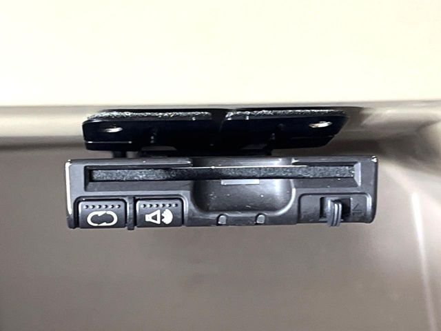 HONDA N BOX 2015 Image 31