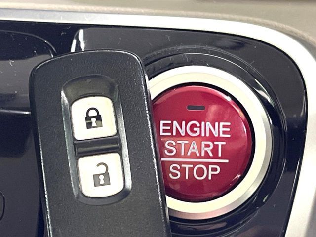 HONDA N BOX 2015 Image 31