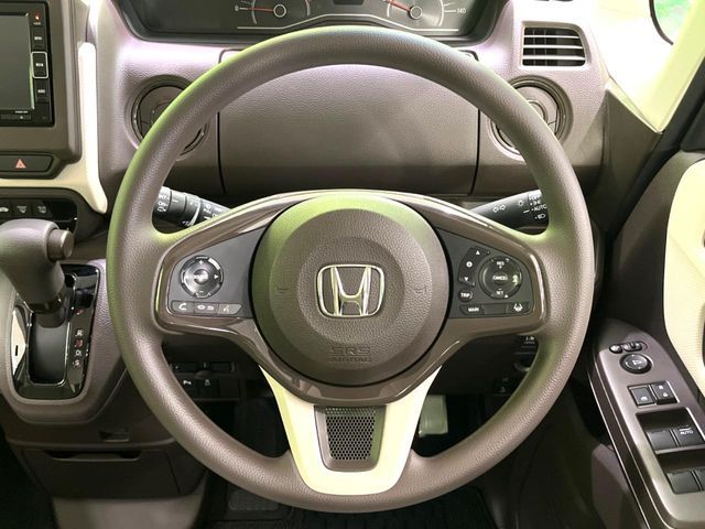 HONDA N BOX 2021 Image 31