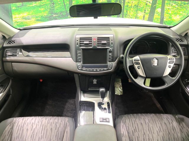 TOYOTA CROWN SEDAN 2011 Image 31