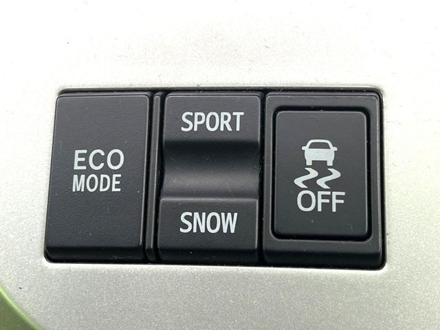 TOYOTA CROWN SEDAN 2011 Image 31