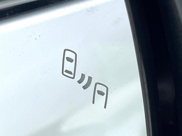 TOYOTA VOXY HYBRID 2023 Image 31