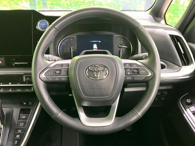 TOYOTA VOXY HYBRID 2023 Image 31