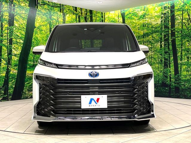 TOYOTA VOXY HYBRID 2023 Image 31