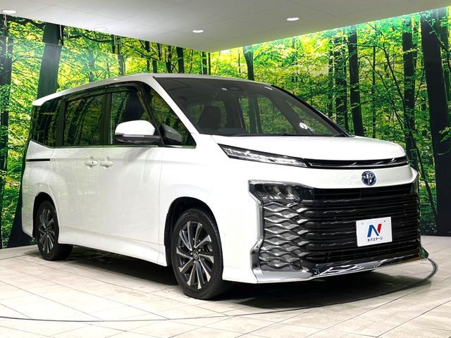 TOYOTA VOXY HYBRID 2023 Image 31