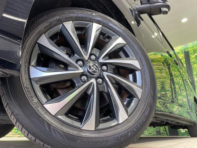 TOYOTA VOXY HYBRID 2022 Image 31