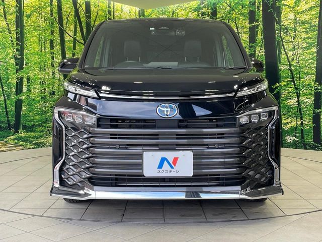TOYOTA VOXY HYBRID 2022 Image 31