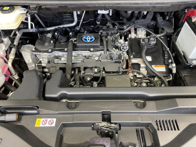 TOYOTA VOXY HYBRID 2022 Image 31