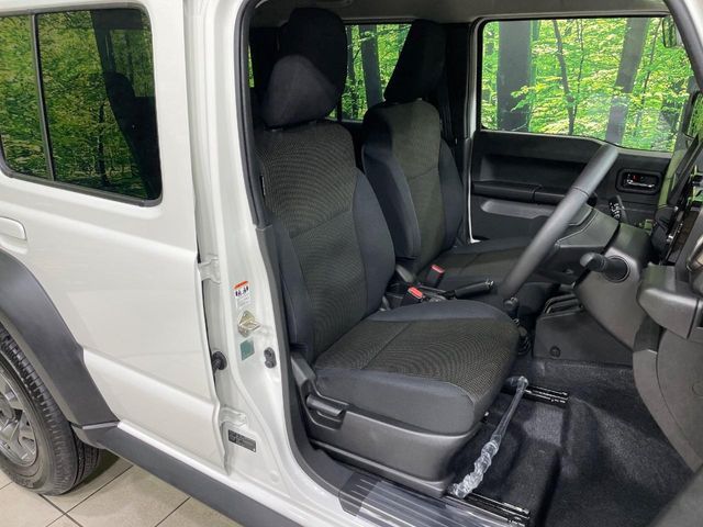 SUZUKI JIMNY NOMADE 2025 Image 31