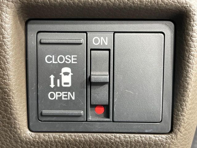 HONDA N BOX 2022 Image 31