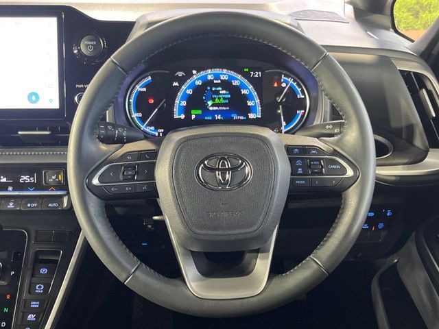 TOYOTA VOXY HYBRID 2023 Image 31