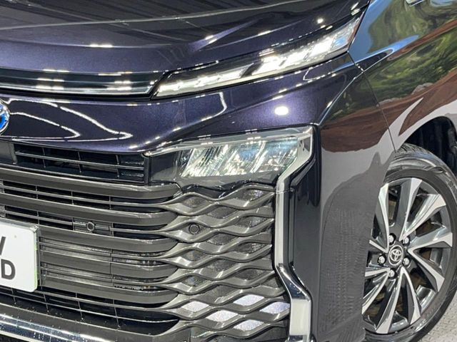 TOYOTA VOXY HYBRID 2023 Image 31