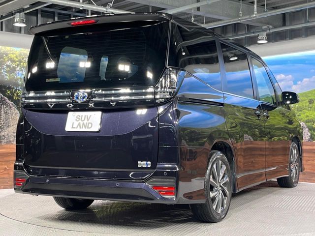 TOYOTA VOXY HYBRID 2023 Image 31