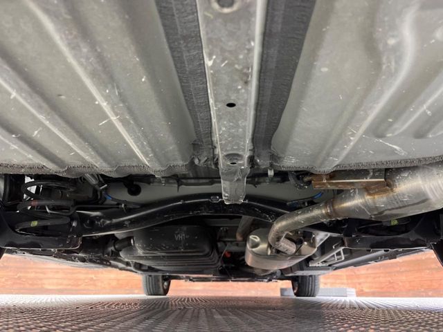 TOYOTA VOXY HYBRID 2023 Image 31