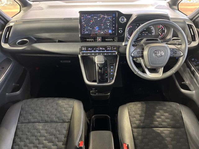 TOYOTA VOXY 2023 Image 31