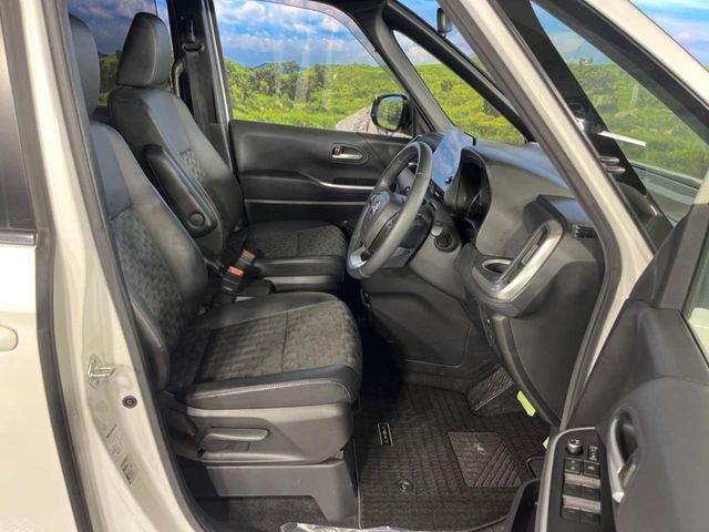 TOYOTA VOXY 2023 Image 31