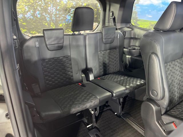 TOYOTA VOXY 2023 Image 31