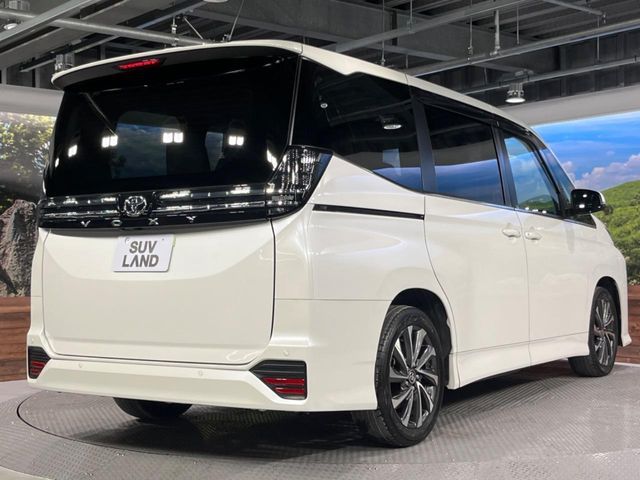 TOYOTA VOXY 2023 Image 31