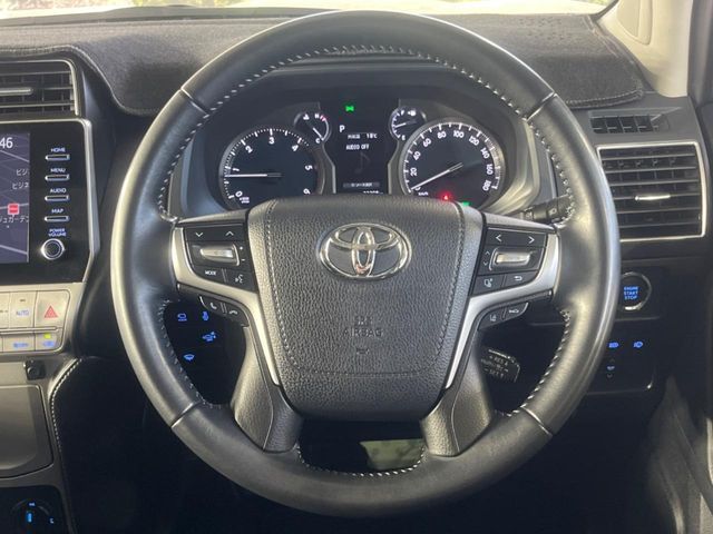 TOYOTA LANDCRUISER PRADO 2022 Image 31