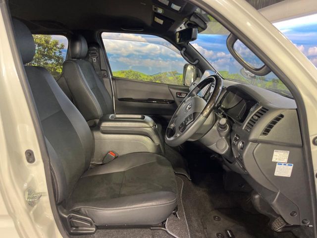 TOYOTA HIACE VAN 4WD 2024 Image 31