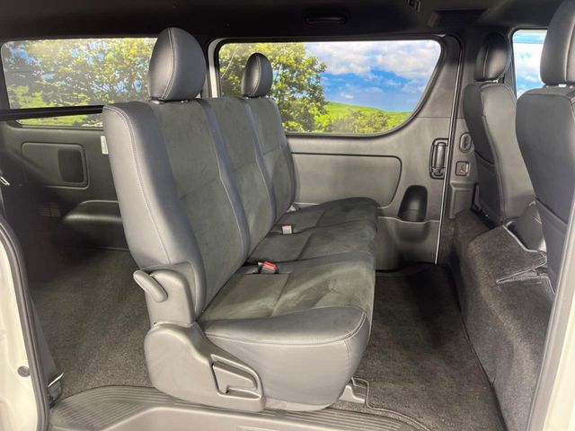 TOYOTA HIACE VAN 4WD 2024 Image 31