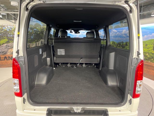 TOYOTA HIACE VAN 4WD 2024 Image 31