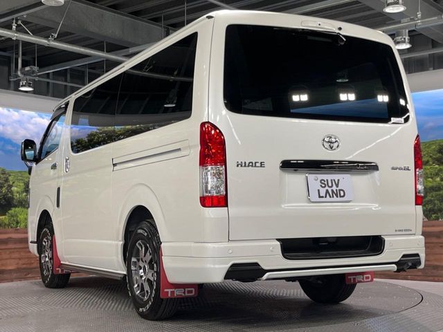 TOYOTA HIACE VAN 4WD 2024 Image 31